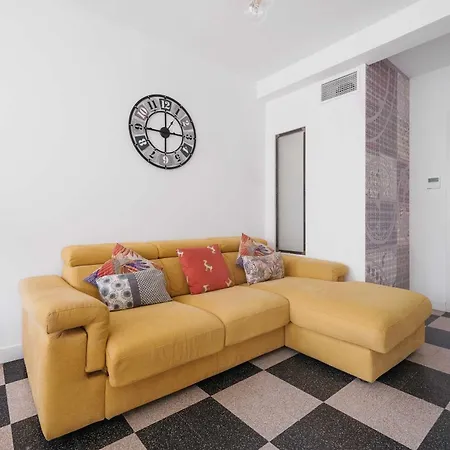 A027 - Moderne - Pres De La Διαμέρισμα Αντίμπ